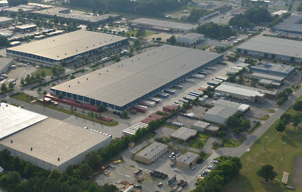 aerial-shot-of warehouses-american-packing-and-crating-transloading